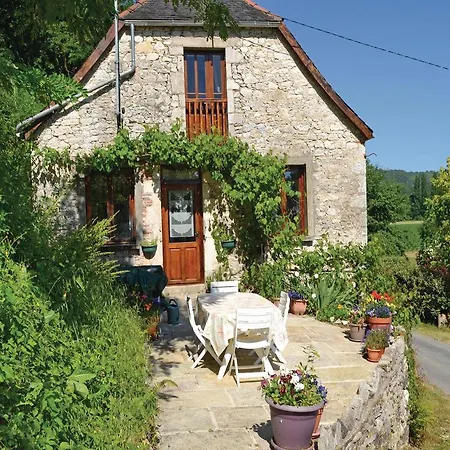 Дом отдыха Holiday Midi Pyrenees P-809 *